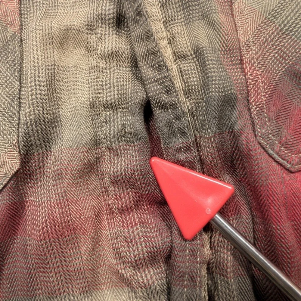 Simms Plaid Button Down Shirt Mens Medium Fishing Outdoor Metal Buttons